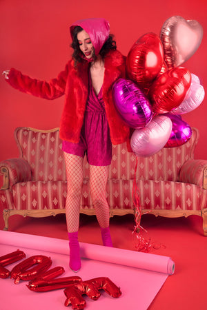 Heliumgefüllte Herzballons zum Valentinstag